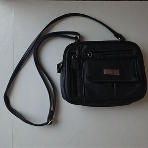 Multi Sac Crossbody Bag/Purse Black Leather 7 Zipper Pockets